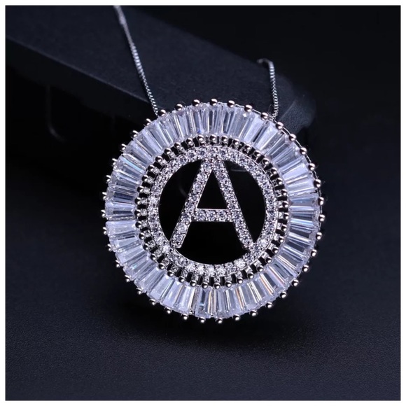 The TEGAI Austrian Crystals Initial Necklace - Picture 4 of 9